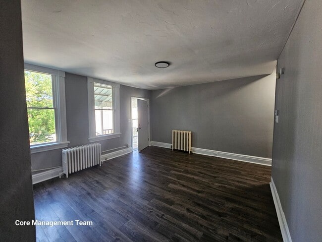 Building Photo - Update 2 bedroom House for Rent