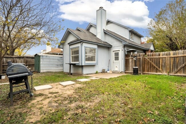 Building Photo - 16801 Gravesend Rd