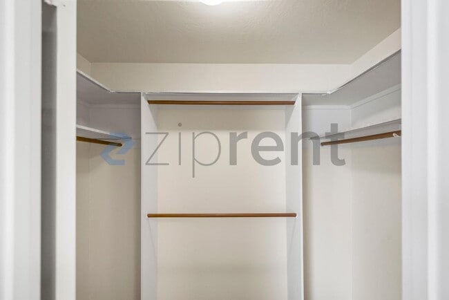 Building Photo - 78 St Marks Ct