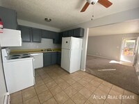 Building Photo - PICK YOUR SPECIAL! Beautiful 2Bed/2Bath Op...