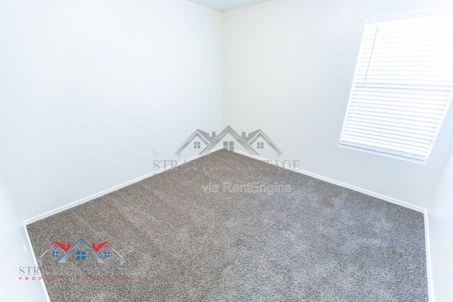 Building Photo - 2701 W Jasper Ave