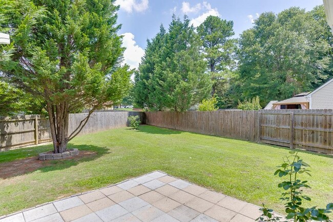 Building Photo - 2464 Laurelfield Dr