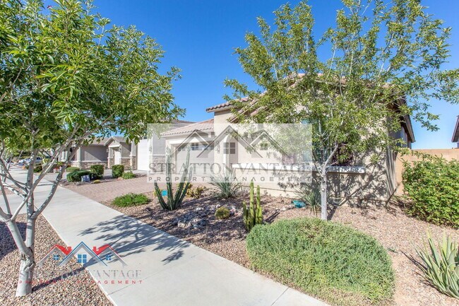 Building Photo - 22486 E Russet Rd