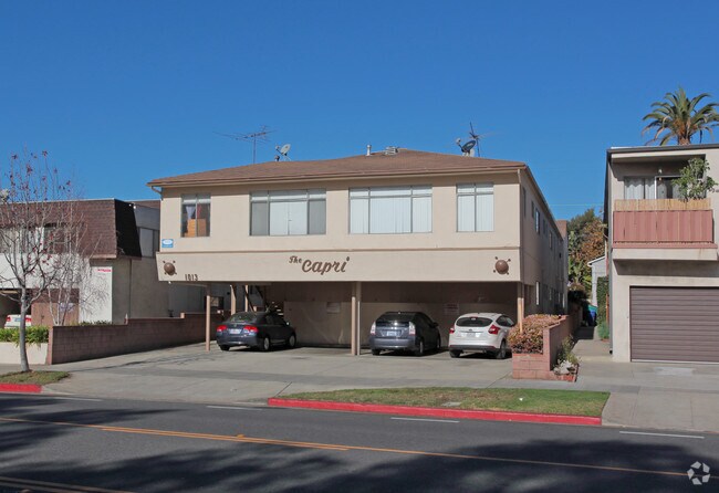 Primary Photo - The Capri Apartments