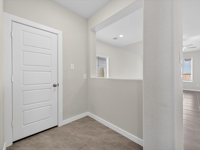 Building Photo - 17908 Grv Crk Ln