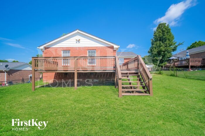 Building Photo - 308 Eisenhower Dr