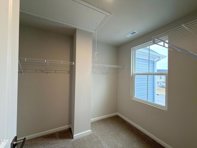 Building Photo - 6618 Gibraltar Rock Dr