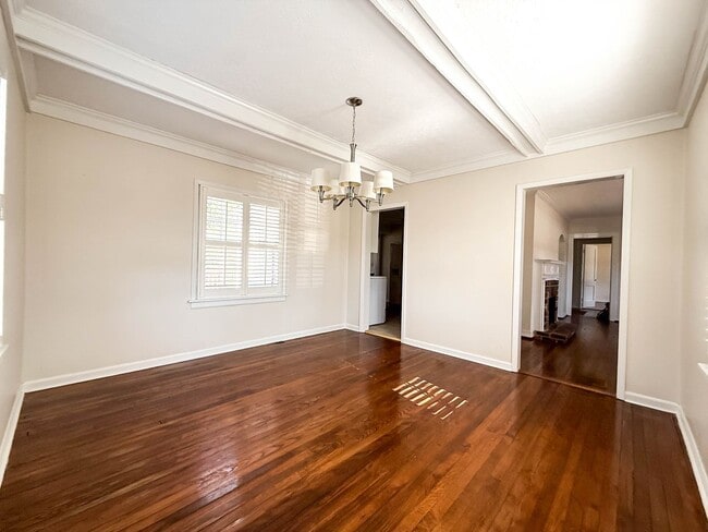 Building Photo - 2525 Camille Dr