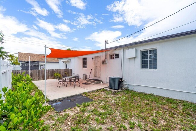 Building Photo - 13470 NW 16th Ave