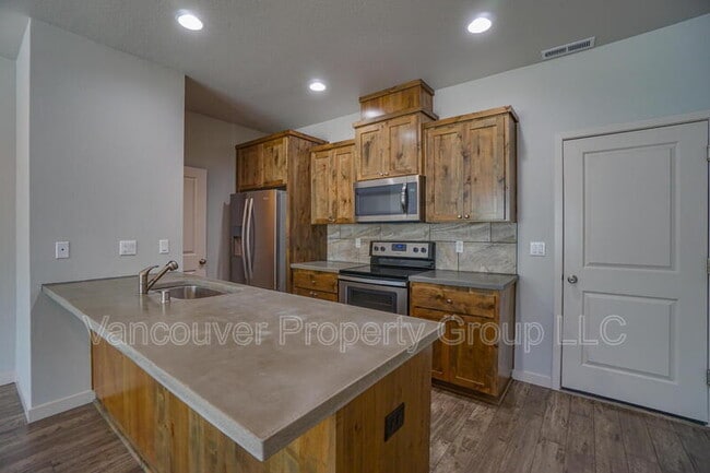 Building Photo - 187 N 44th Pl