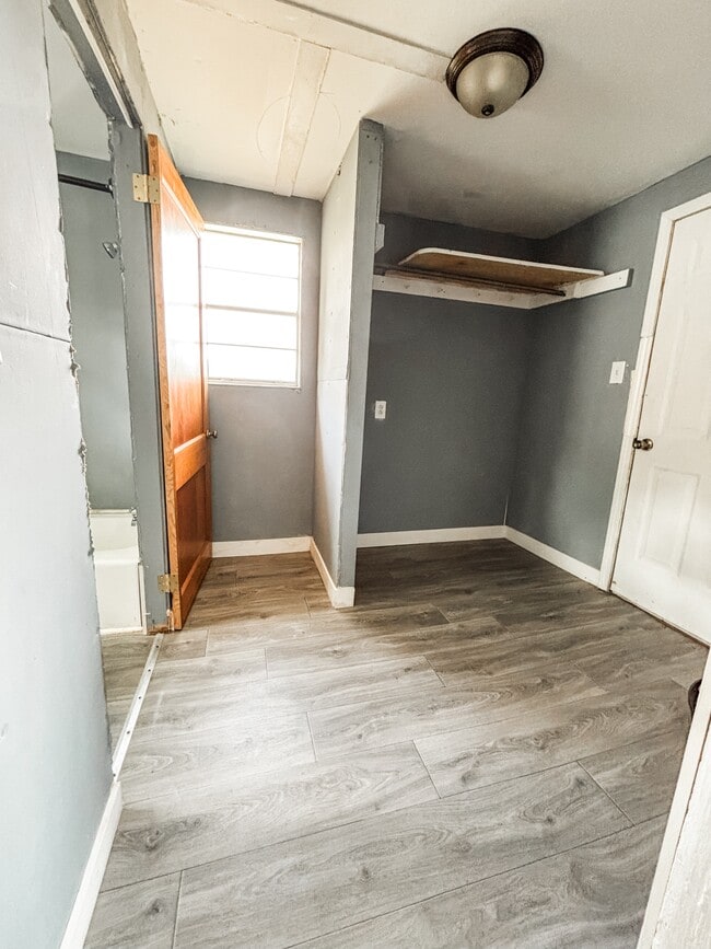 Building Photo - 203 Haywood St