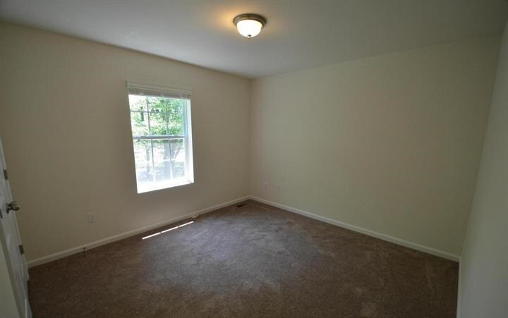 Building Photo - 5917 Sneed Dr