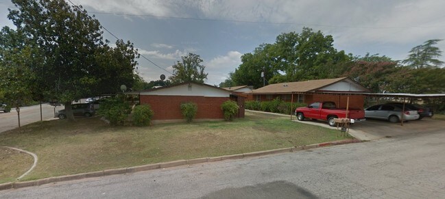 Crossno Apts. - Crossno Apts