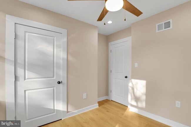 Building Photo - 274 S Alden St