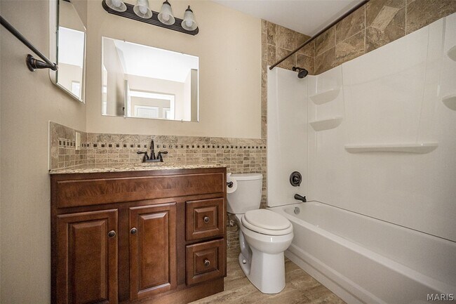 Building Photo - 2941 Park Valley Dr