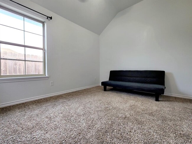 Building Photo - 2400 Frisco Way