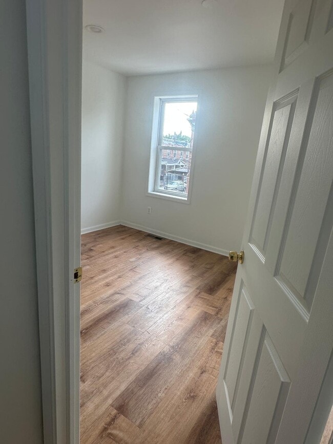 Building Photo - 50 Reger St