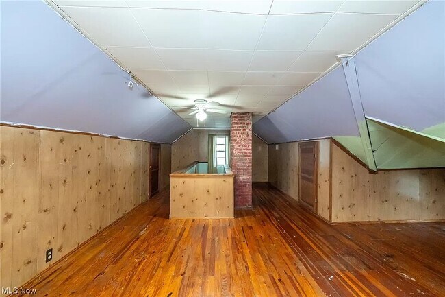 Building Photo - 15500 Benhoff Dr