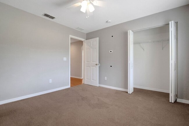 Building Photo - Spacious 4BR House in Citra