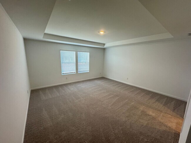 Building Photo - New 5 Bed 3 Bath Home in New Loganville Community!