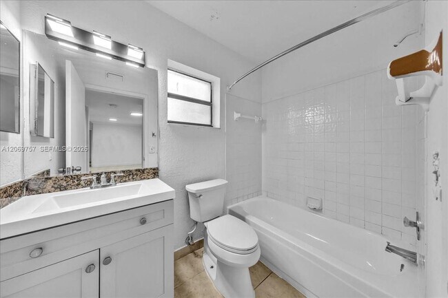 Building Photo - 3814 Coral Tree Cir