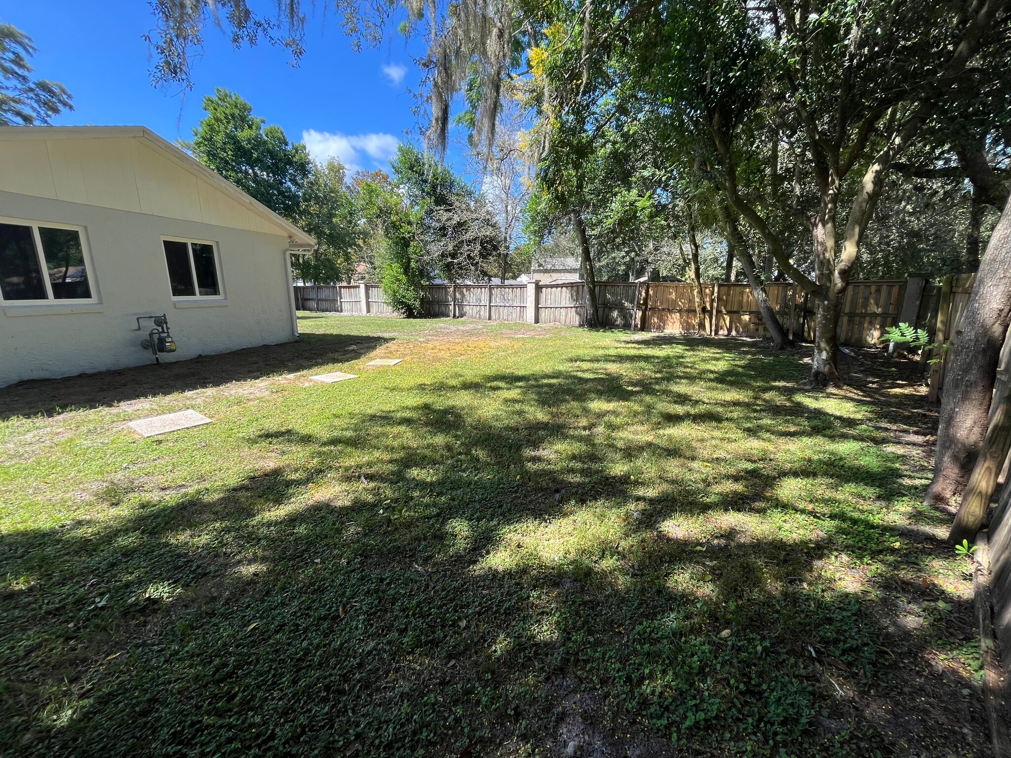 Building Photo - 218 Perth Ct