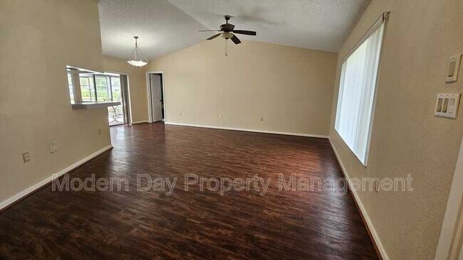 Building Photo - 8185 Omaha Cir