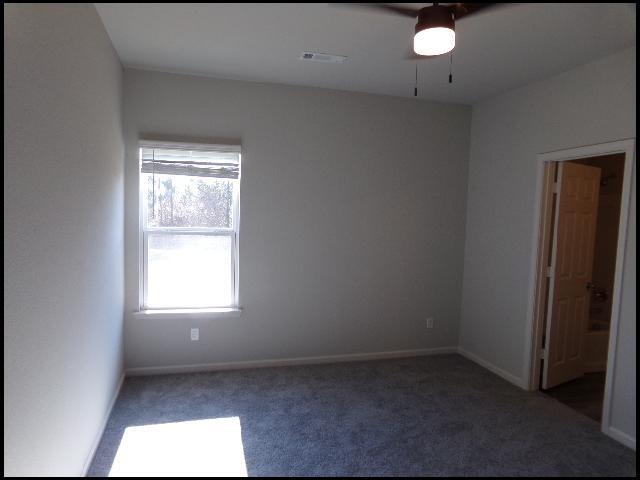 Building Photo - 1155 Bulldog Dr