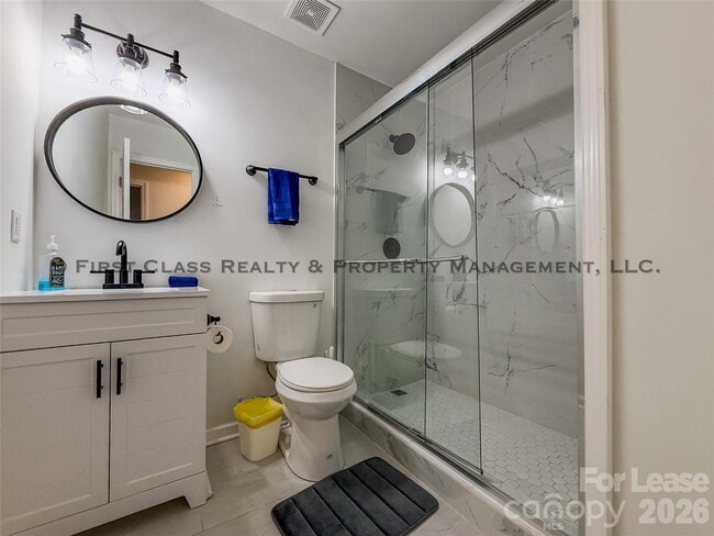 Building Photo - 5819 Woodrock Ct