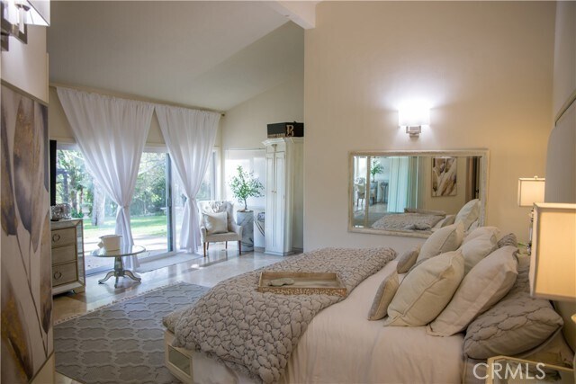 Building Photo - 10071 Highcliff Dr