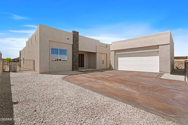 Building Photo - 2332 Mike Price Dr