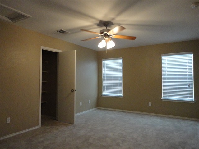 Building Photo - 5337 Mathra Dr