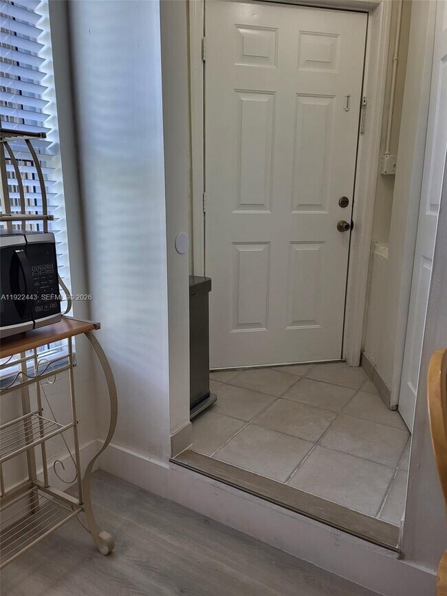 Building Photo - 15520 SW 57th Terrace