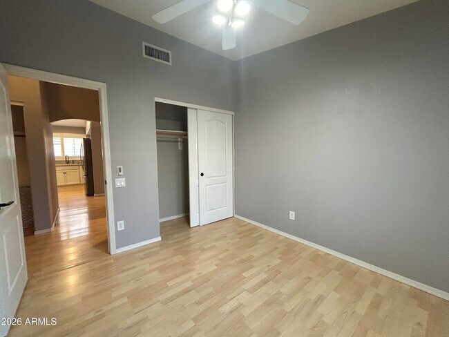Building Photo - 6250 W Blackhawk Dr