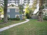 Building Photo - Hyde Park/Soho 2/1 Condo