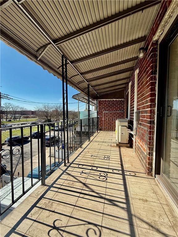 Building Photo - 1807 Shore Pkwy