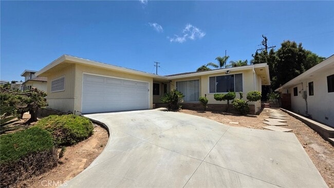 Building Photo - 6034 S Kings Rd