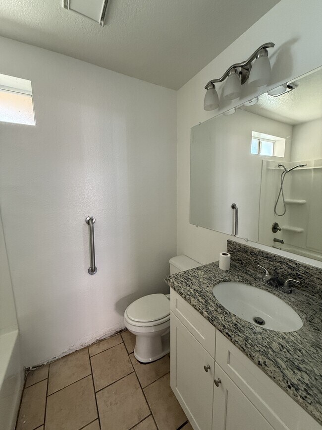 Building Photo - 480 Prairie Way