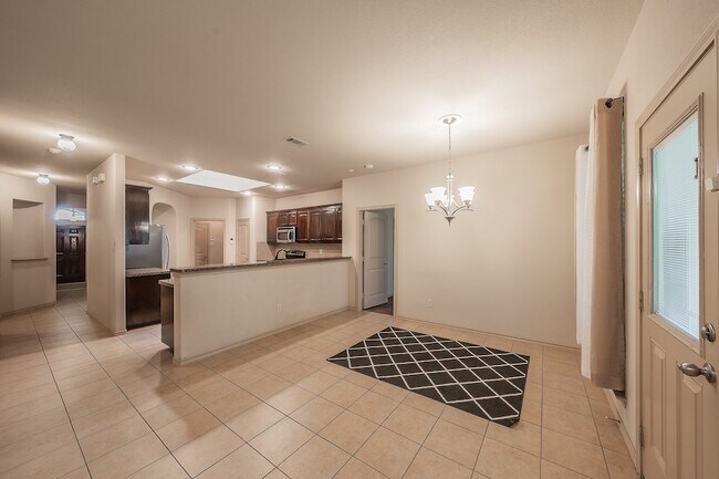 Building Photo - 12713 Diamond Peak Dr