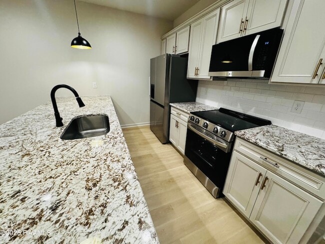 Building Photo - 101 Foster Grove Drive