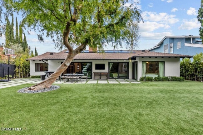 Building Photo - 2311 Donella Cir