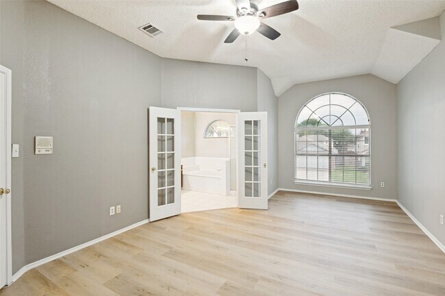 Building Photo - 6912 Sugar Maple Creek