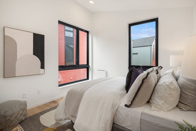 Building Photo - Net Zero Townhome on Bainbridge Island — 3 Bed | 2.25 Bath | 1,813 SqFt at The Trillium