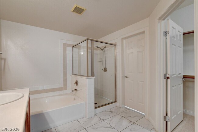 Building Photo - 10809 Garden Mist Dr