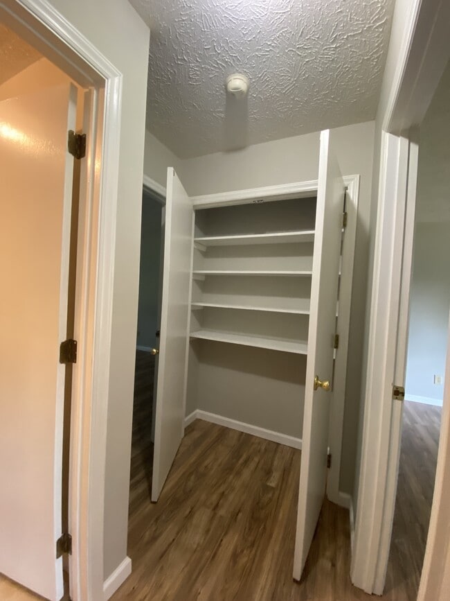 Building Photo - 3620 Beswick Ct