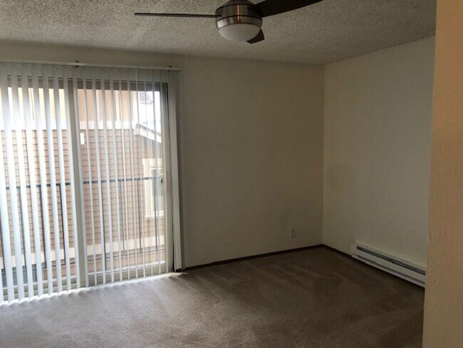 Interior Photo - 4222 Apartments