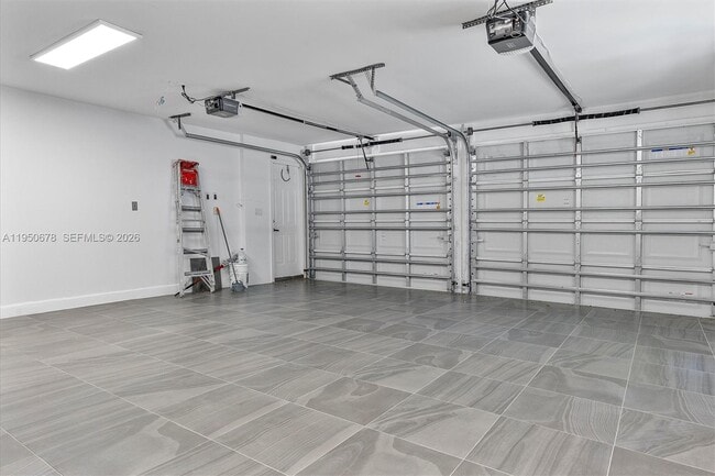 Building Photo - 21301 NE 38th Ave