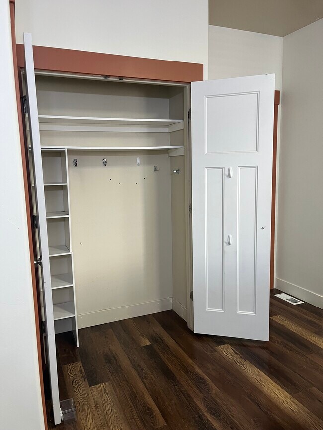 Building Photo - 7552 Lexi Loop