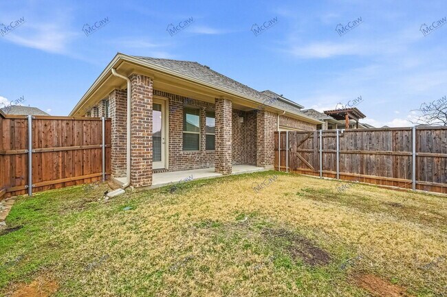 Building Photo - 9698 Staffordshire Rd