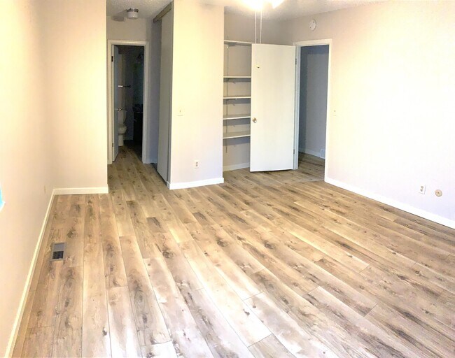 Building Photo - 108 Kimball Ave